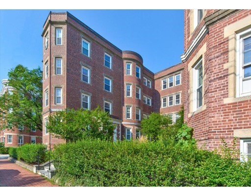 Foto principal - 172 Hancock St