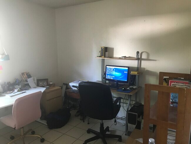 Bedroom or office - 1907 Castle Gate Cir