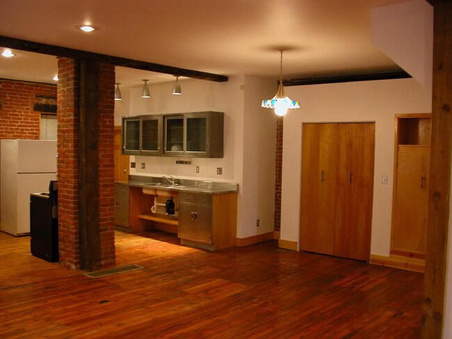 Foto del edificio - W 54th Triplex