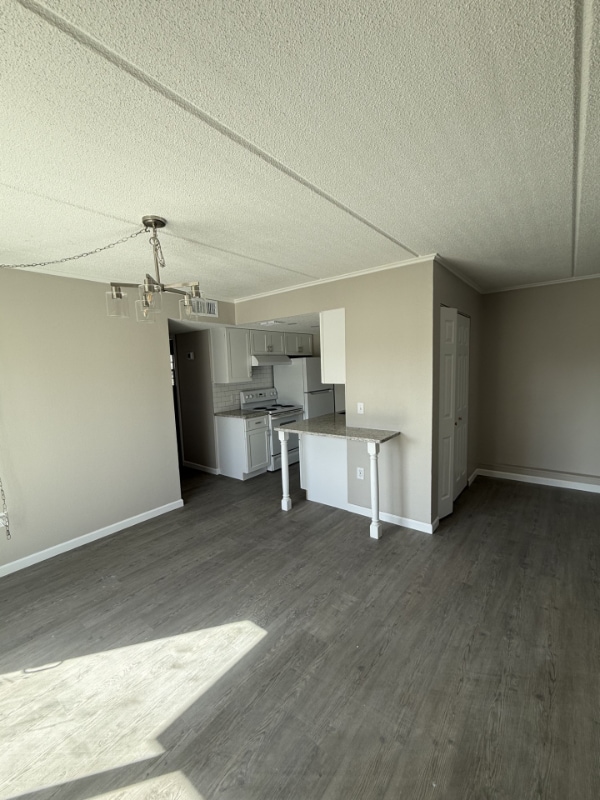 Building Photo - 1702 Recker Hwy