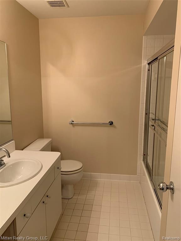 Building Photo - 6640 Maple Lakes Dr