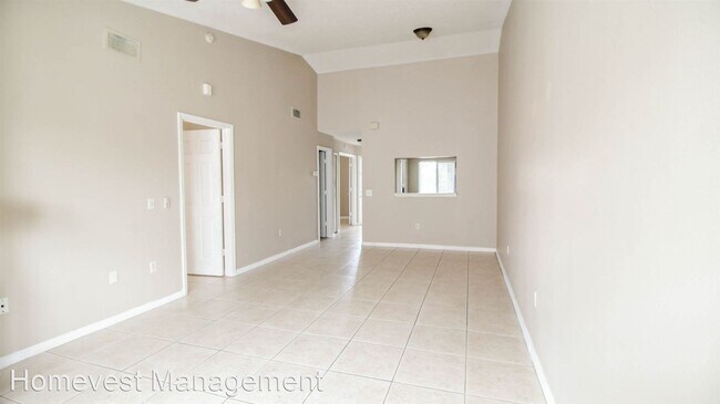 Foto del edificio - 2 br, 2 bath House - 9442 Torrington Avenu...