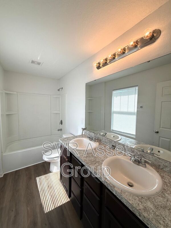 Building Photo - 3067 Harbison St