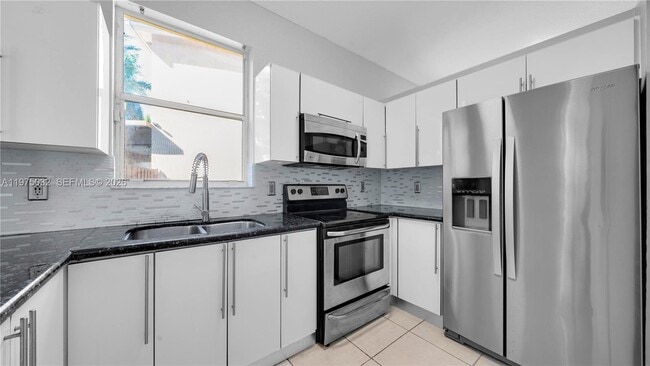 Foto del edificio - 12896 SW 54th Ct