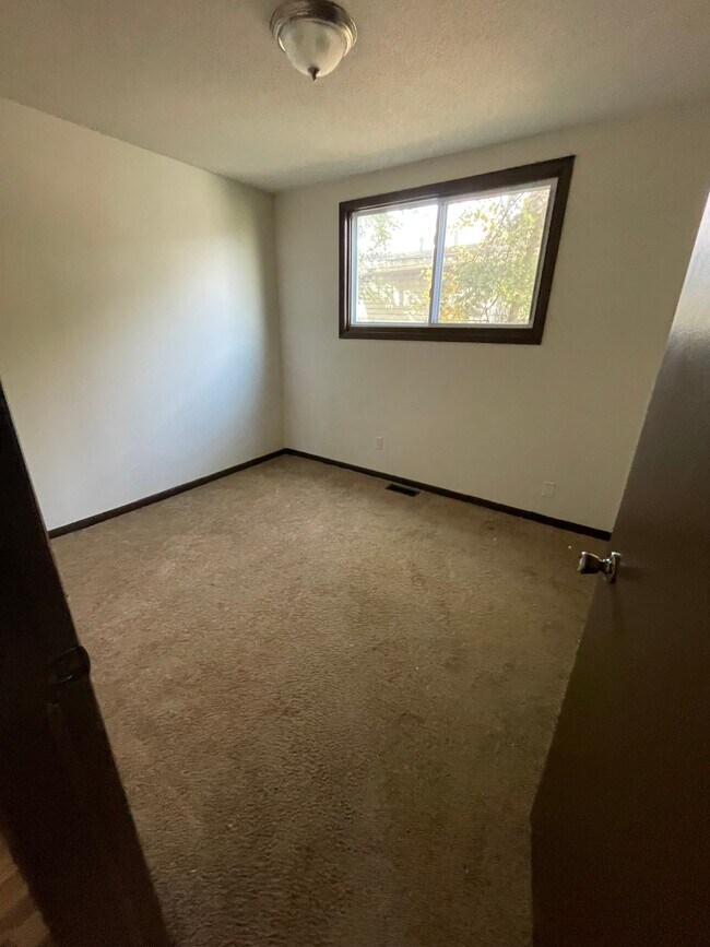 Foto del edificio - 331 W Kibby St