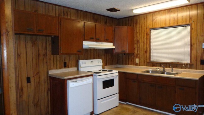 Building Photo - 3118 Acklen Dr SW