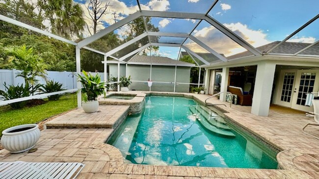 Building Photo - AVAILABLE 2025 3BR/2BT SF Pool Home in Nor...