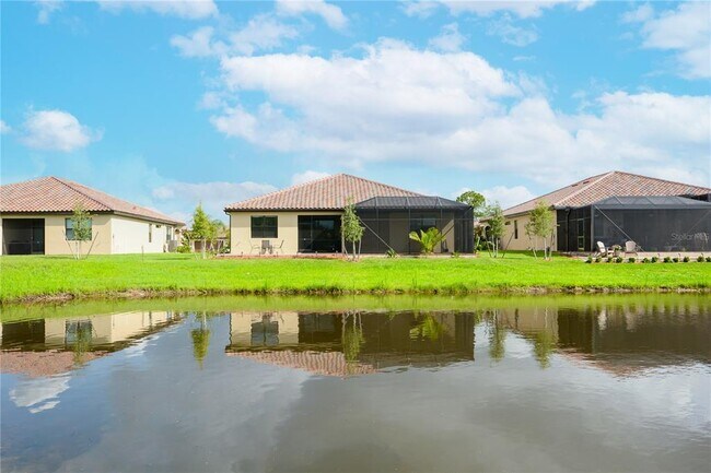 Building Photo - 12416 Amica Loop