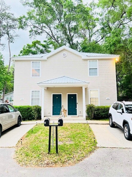 Primary Photo - 924 Ashburn Dr