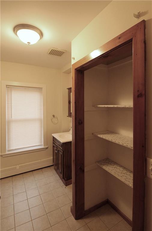 1 Borden St Unit 1, Pawtucket, RI 02861 Apartment for Rent in