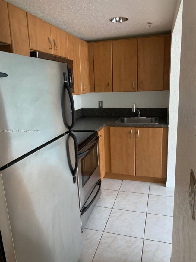 Foto del edificio - 1 bedroom in Miami Beach FL 33141