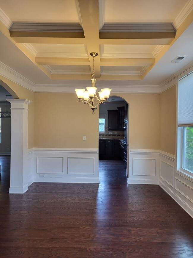 Building Photo - 4 bedroom home in The Vineyards on Lake Wylie