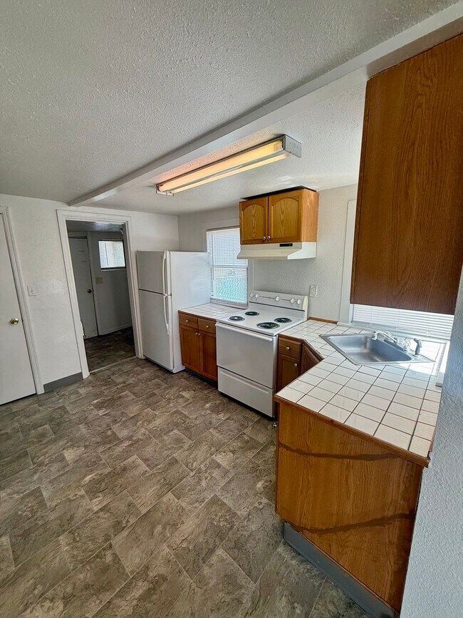 Foto del edificio - 1 Bed 1 Bath House 2 miles from Oit and Sky Lakes Medical Center