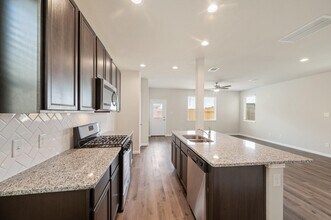 Building Photo - 3915 Deledda Dr