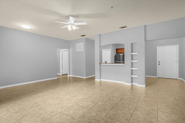 Building Photo - 102 Vista Verdi Cir