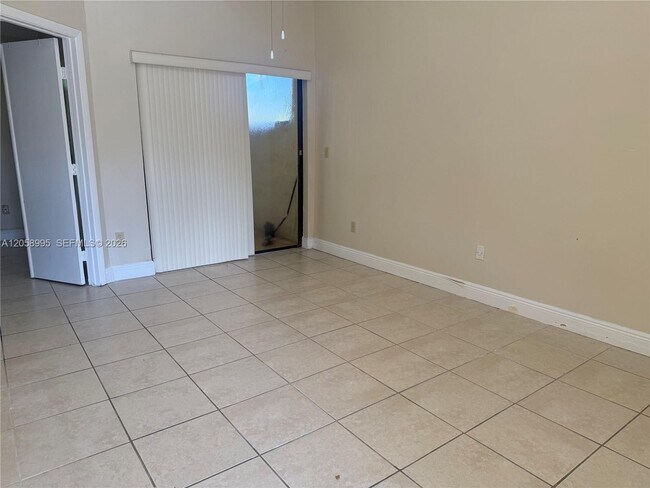 Foto del edificio - 9843 SW 138th Ave
