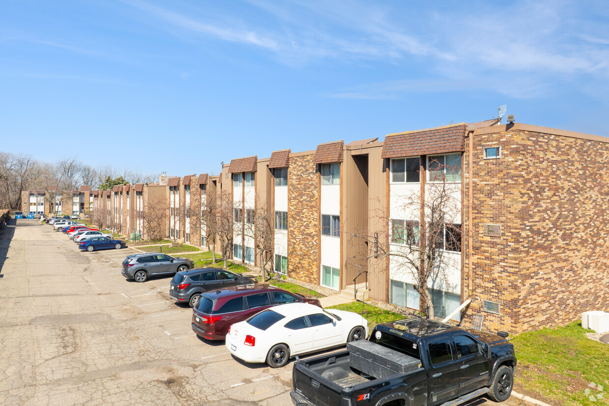 Foto principal - Ridgeview Apartments