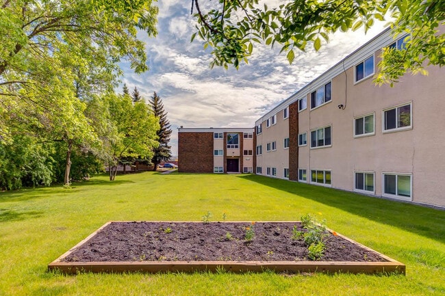 Photo du bâtiment - Canada West Courts