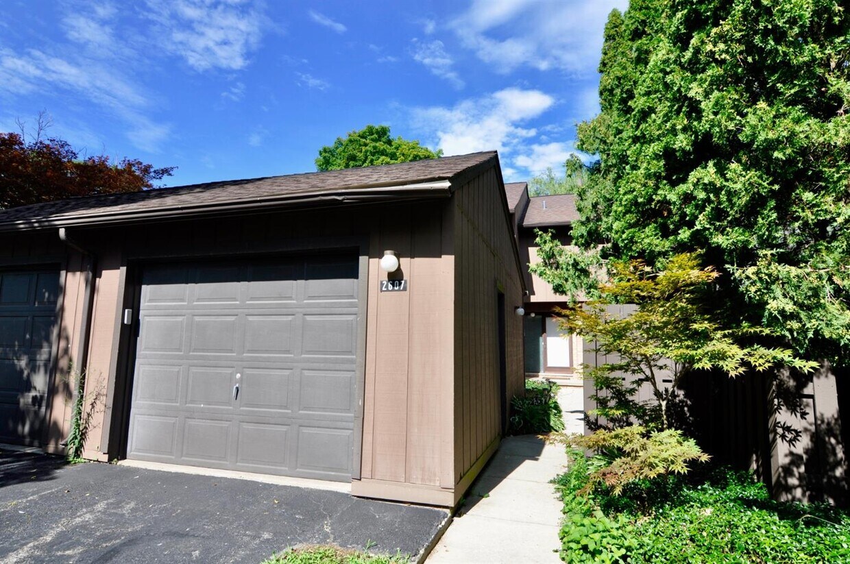 Foto principal - 2607 Meade Ct