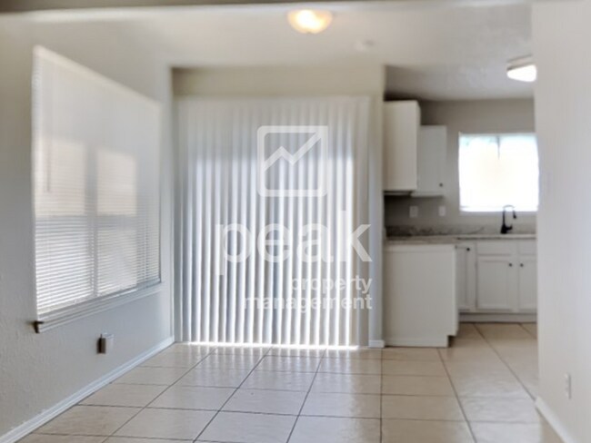 Foto del edificio - $1799! Beautiful 3Bed/2Bath home! Tour and...