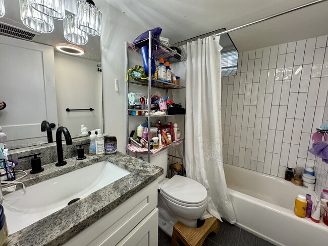 Building Photo - 234 Calumet St