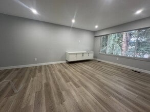 Building Photo - 20809 117 Av