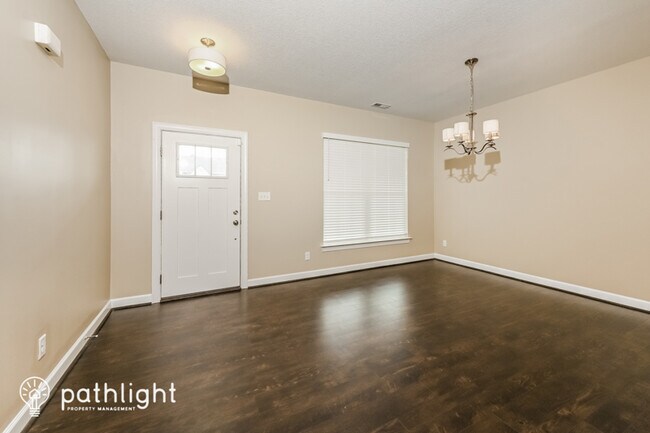 Foto del edificio - 225 Courtney Ln