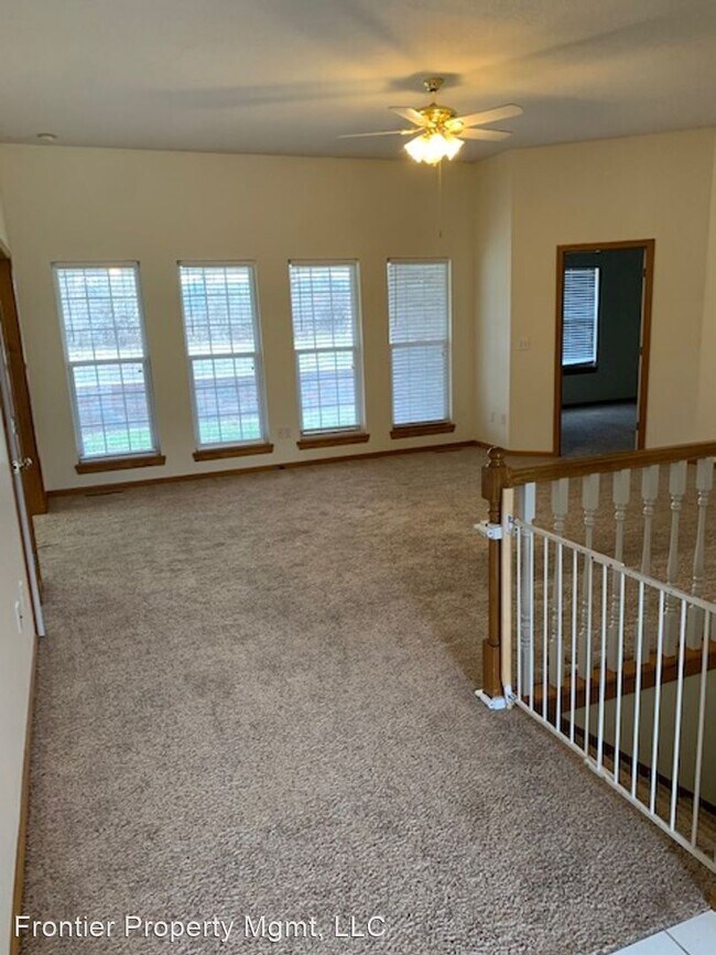 Building Photo - 3 br, 2 bath House - 705 Chaucer Ln