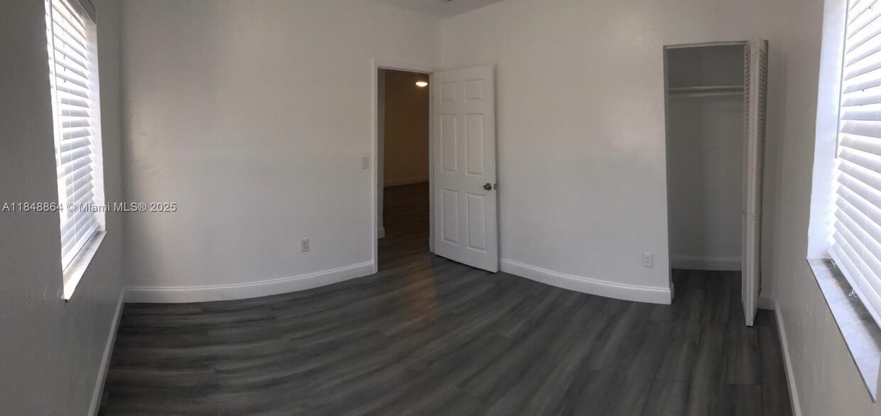 Primary Photo - 1117 NW 3rd Ave
