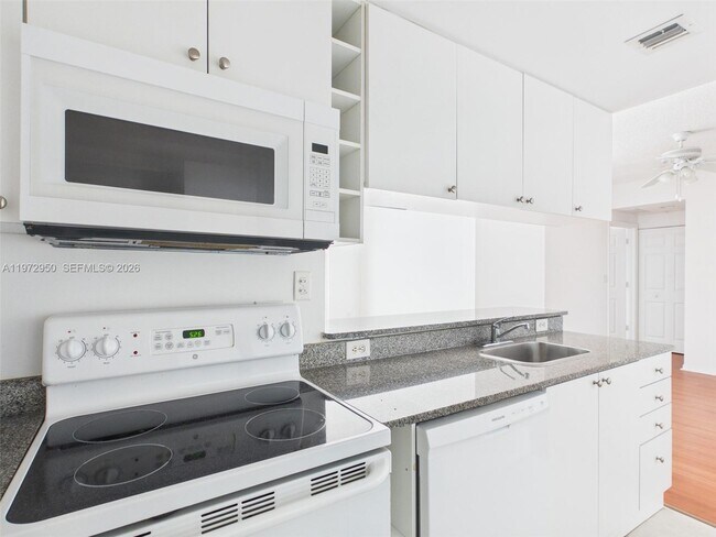 Building Photo - 275 NE 18th St