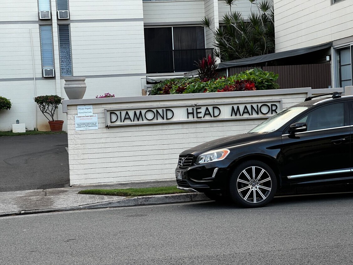Primary Photo - DIAMOND HEAD MANOR, 3083 PUALEI CIRCLE