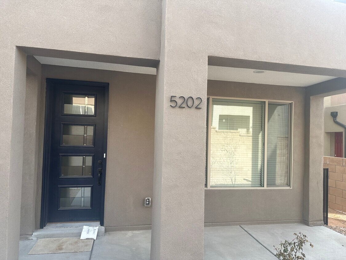 5202 Gold Hl Ln, Santa Fe, NM 87507 Townhome Rentals in Santa Fe NM