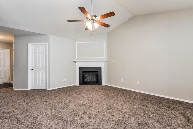 Building Photo - 1016 Narcissus Ct