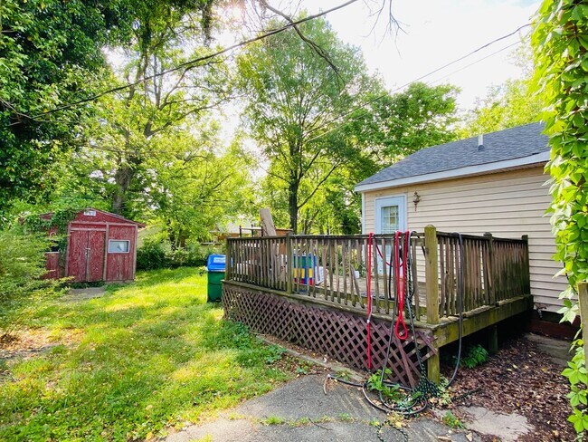 Foto del edificio - Adorable 3bdrm/1.5bth Cape-Cod  Located in Richmond's Southside!!  **NEWLY RENOVATED**