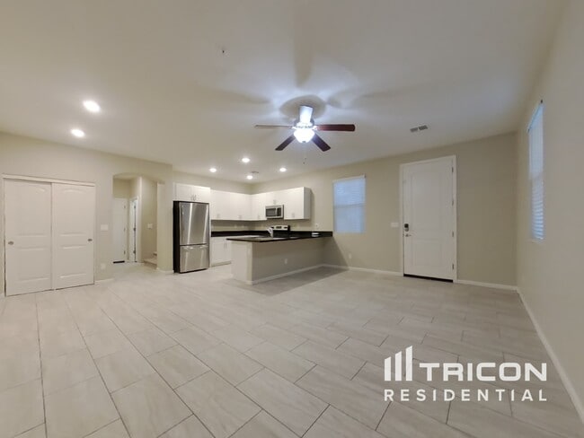 Foto del edificio - 12584 W Lindbergh Dr