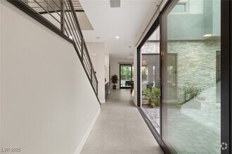 Building Photo - 74 Pristine Glen St