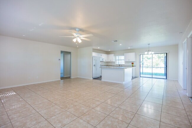 Foto del edificio - 1009 Nicholas Pkwy W