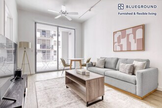 Building Photo - 4131 Laguna St