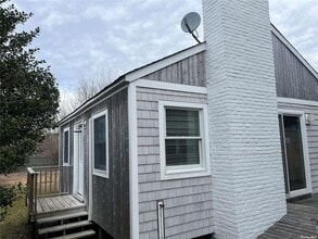 Building Photo - 6 Champlain Walk