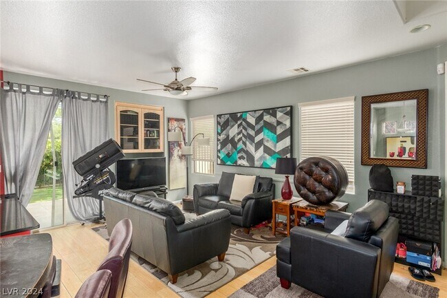 Foto del edificio - 9148 Watermelon Seed Ave