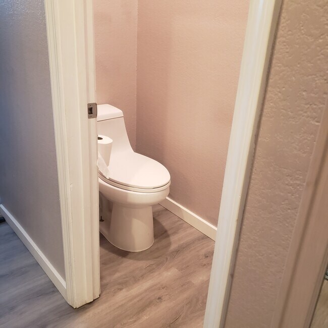 BATH - 401 Cork Harbour Cir