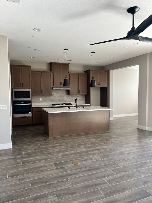 Building Photo - 2557 Orinoco Pl