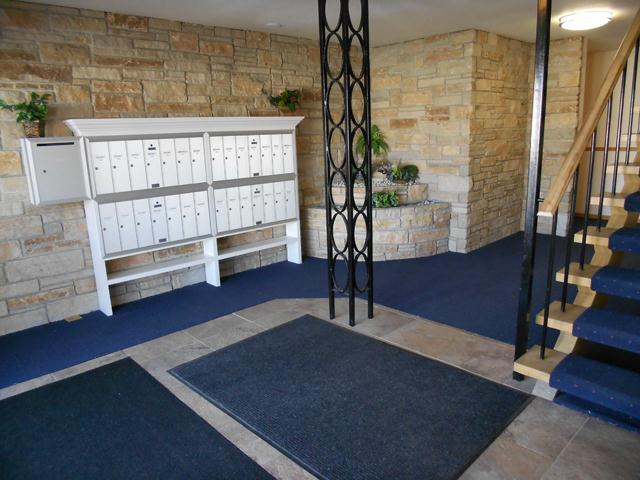 Lobby - Grandview Apartments