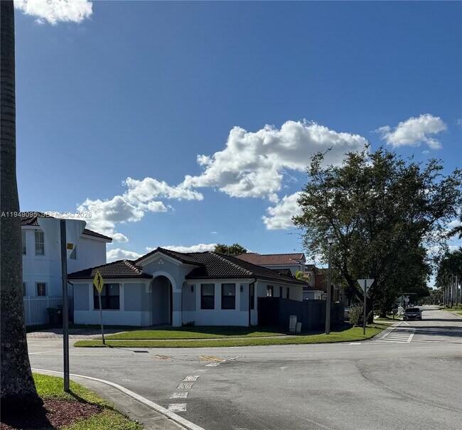 Foto del edificio - 24204 SW 109th Path