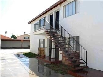 Foto del edificio - 2214-2240 W Wardlow Rd