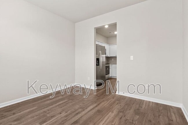 Foto del edificio - 2182 River Park Ct