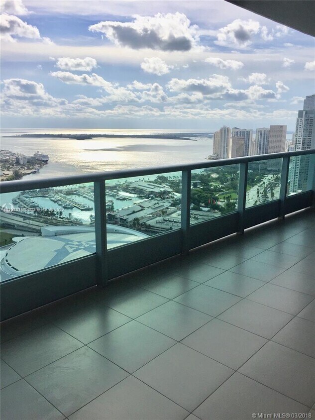 Primary Photo - 900 Biscayne Blvd