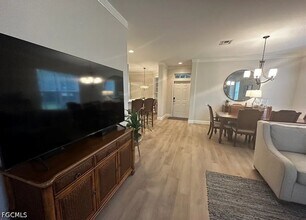 Building Photo - 8837 E Bay Cir
