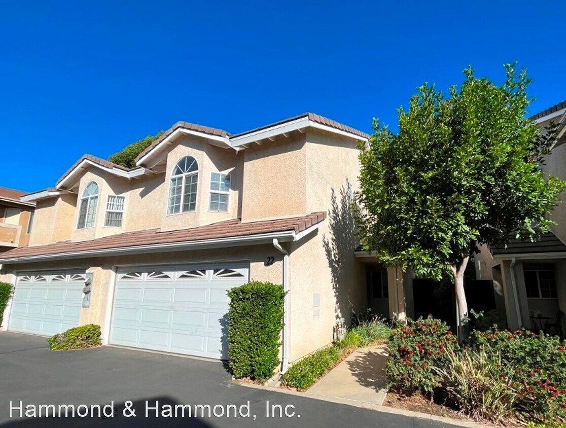 Foto principal - 2 br, 2.5 bath House - 17740 Merridy St. #22