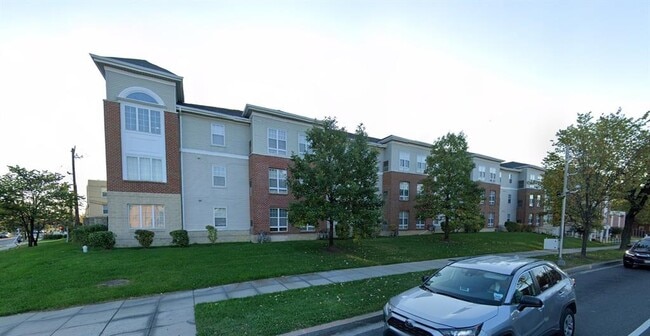 Building Photo - 5233 North Capitol St NW
